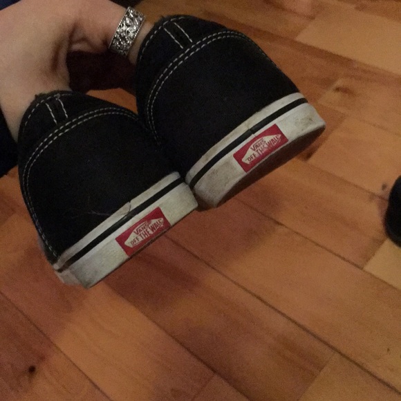 Vans - Picture 2 of 3